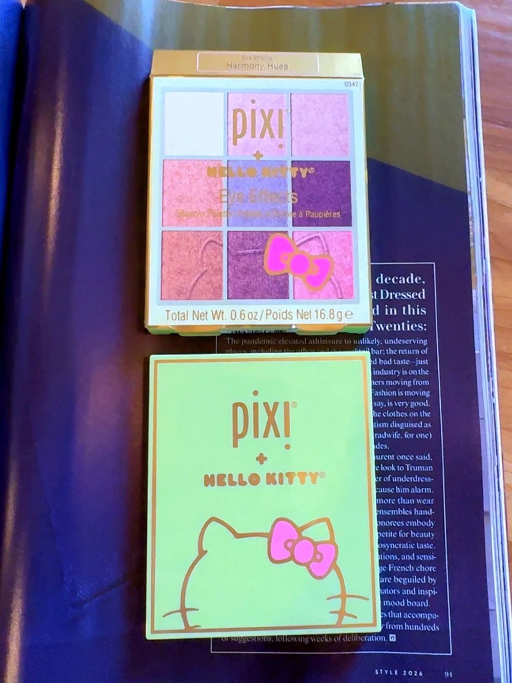 Pixi x Hello Kitty Eye Effects Harmony Hues Eyeshadow Palette New in Box